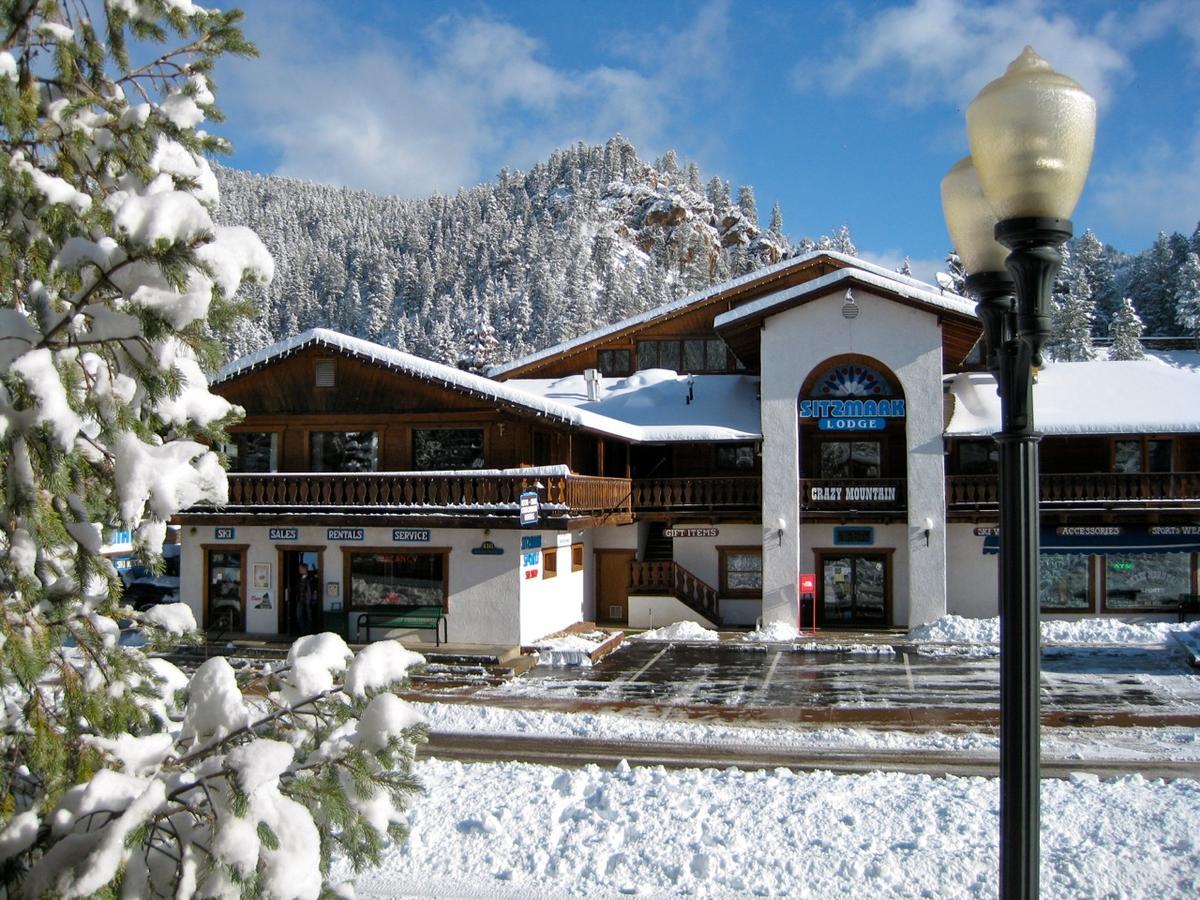 Sitzmark Sports Lodge Red River Exterior photo